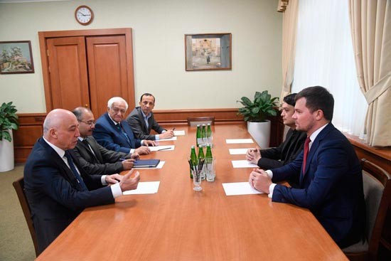 Министерство здравоохранения: В ВПЕРВЫЕ ОРГАНИЗУЕМОЙ В УЗБЕКИСТАНЕ ЦЕНТРАЛИЗОВАННОЙ КЛИНИКО-ДИАГНОСТИЧЕСКОЙ ЛАБОРАТОРИИ БУДУТ ПРОВОДИТЬСЯ БОЛЕЕ 300 СОВРЕМЕННЫХ МЕДИЦИНСКИХ ЛАБОРАТОРНЫХ АНАЛИЗОВ