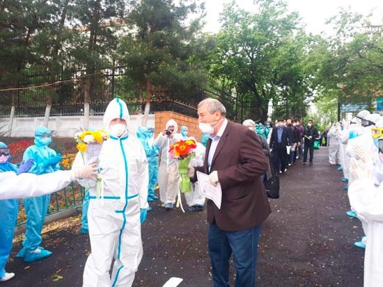 Министерство здравоохранения: СМЕНИЛАСЬ ЕЩЕ ОДНА ГРУППА МЕДИЦИНСКИХ РАБОТНИКОВ, БОРЮЩИХСЯ ПРОТИВ КОРОНАВИРУСНОЙ ИНФЕКЦИИ